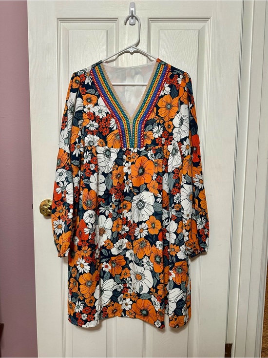 Dresses & Skirts - Boutique Dress Large Floral V-Neck Long Sleeve Dress in Orange and White NWOT